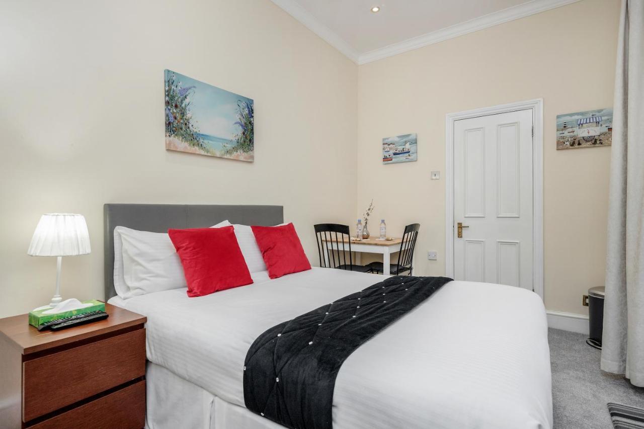 Oxford Street Homestay 런던 외부 사진