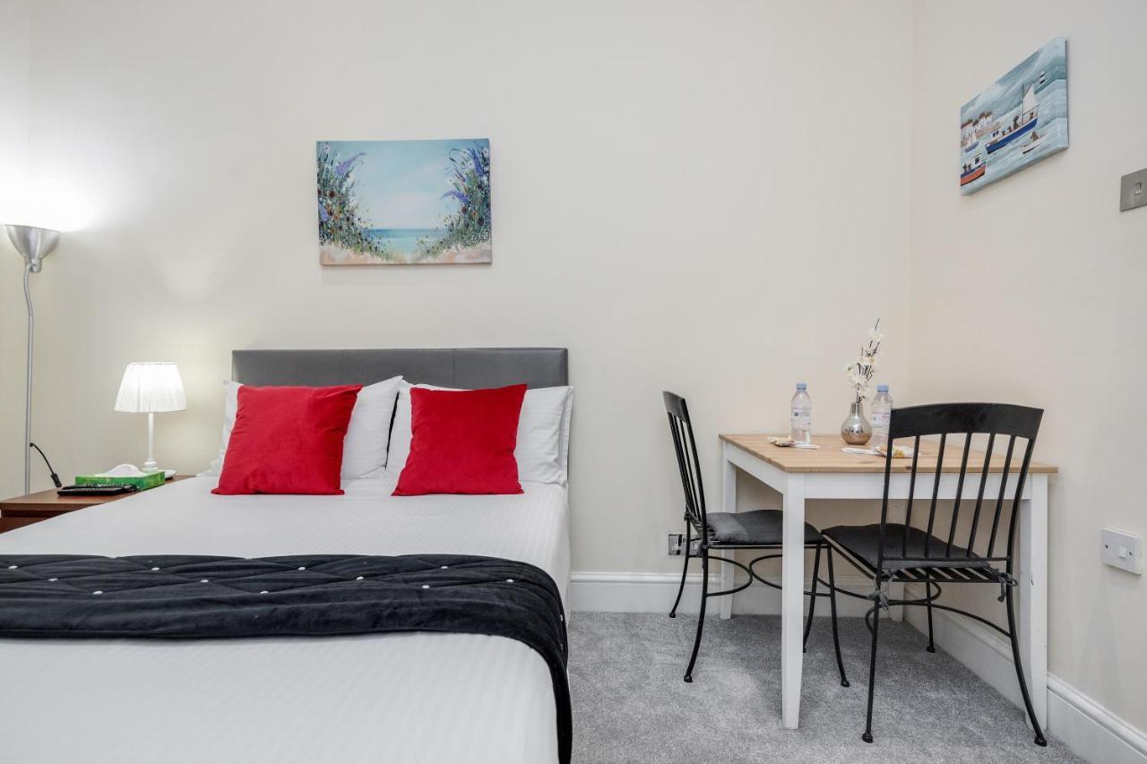 Oxford Street Homestay 런던 외부 사진
