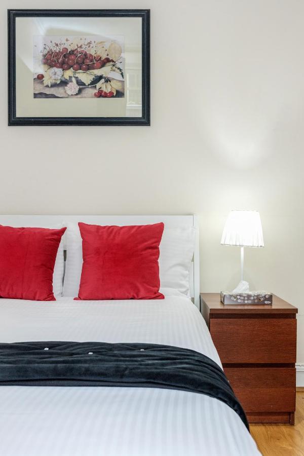 Oxford Street Homestay 런던 외부 사진