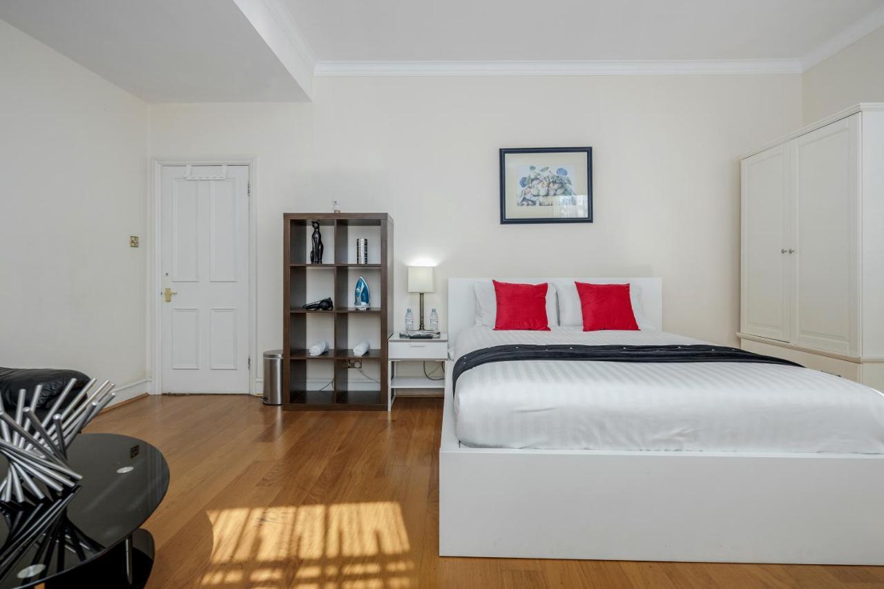 Oxford Street Homestay 런던 외부 사진