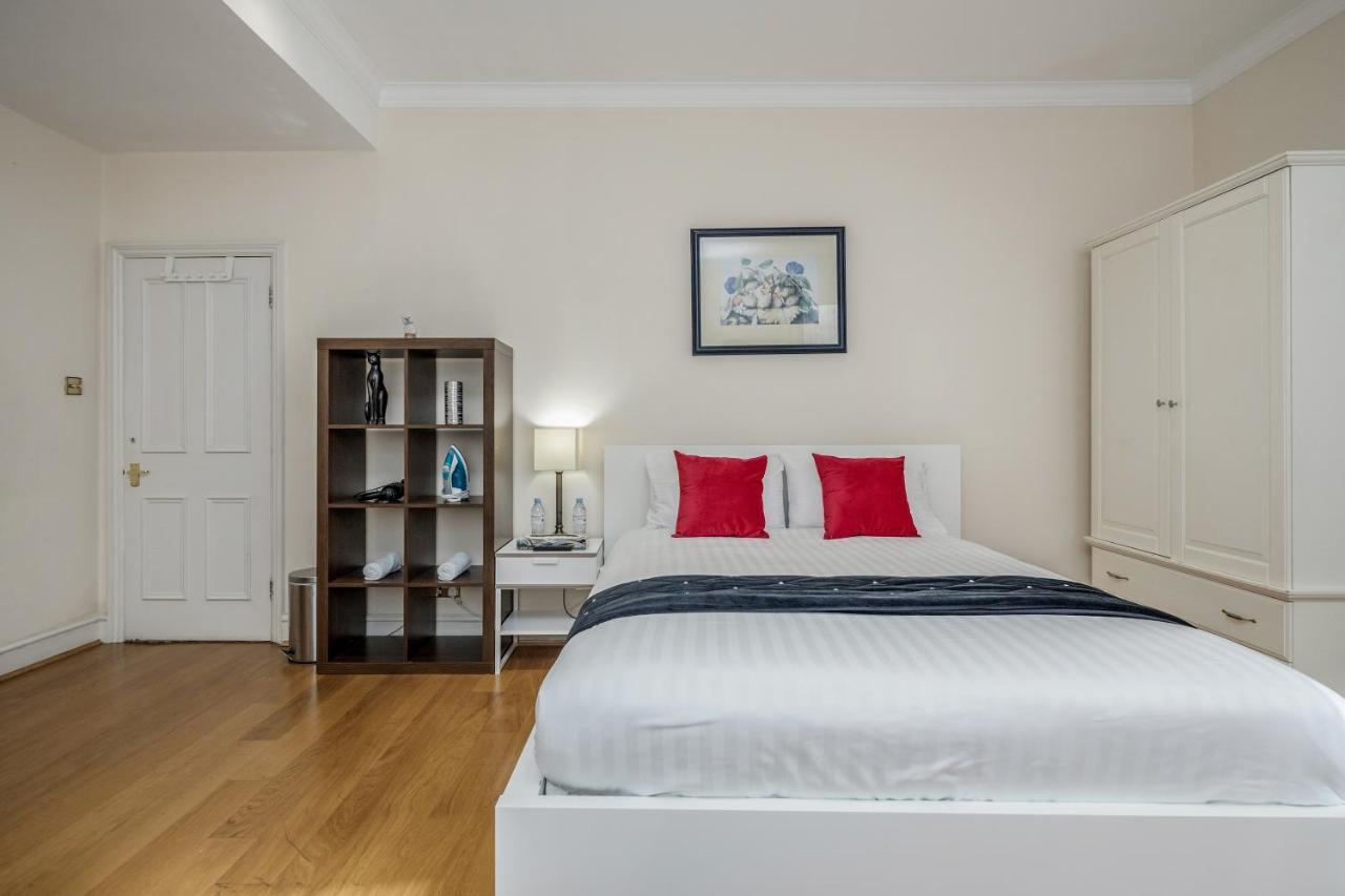 Oxford Street Homestay 런던 외부 사진