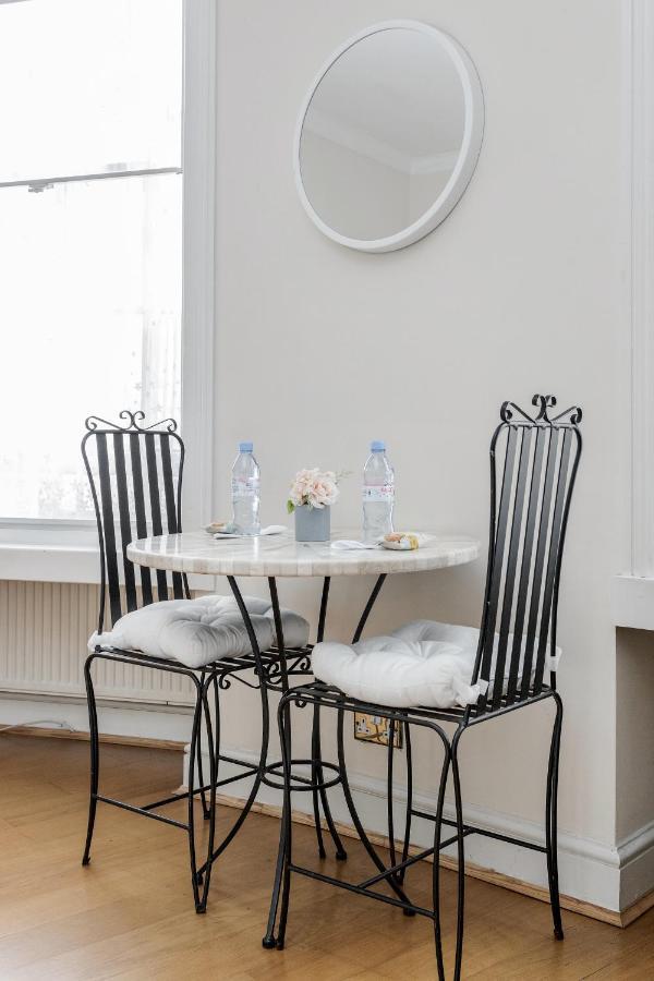 Oxford Street Homestay 런던 외부 사진