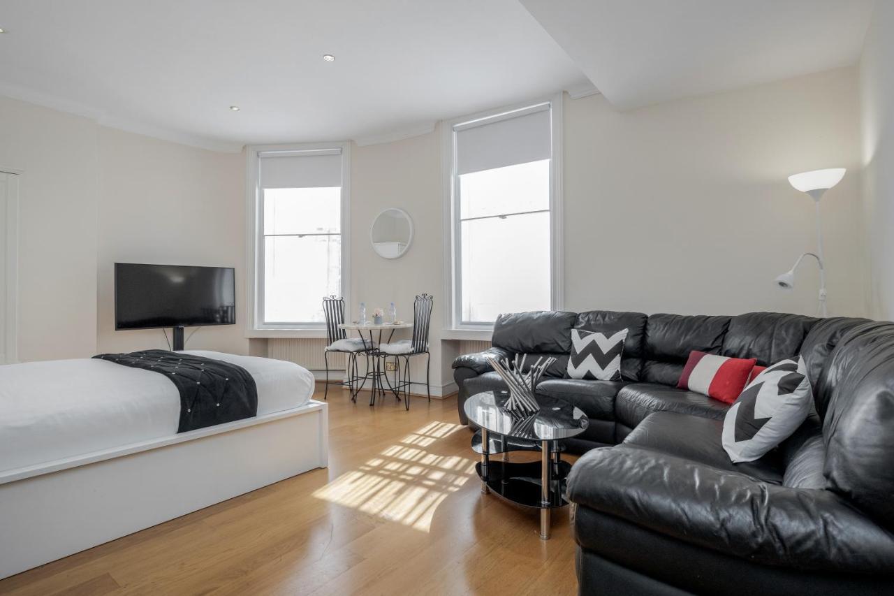 Oxford Street Homestay 런던 외부 사진
