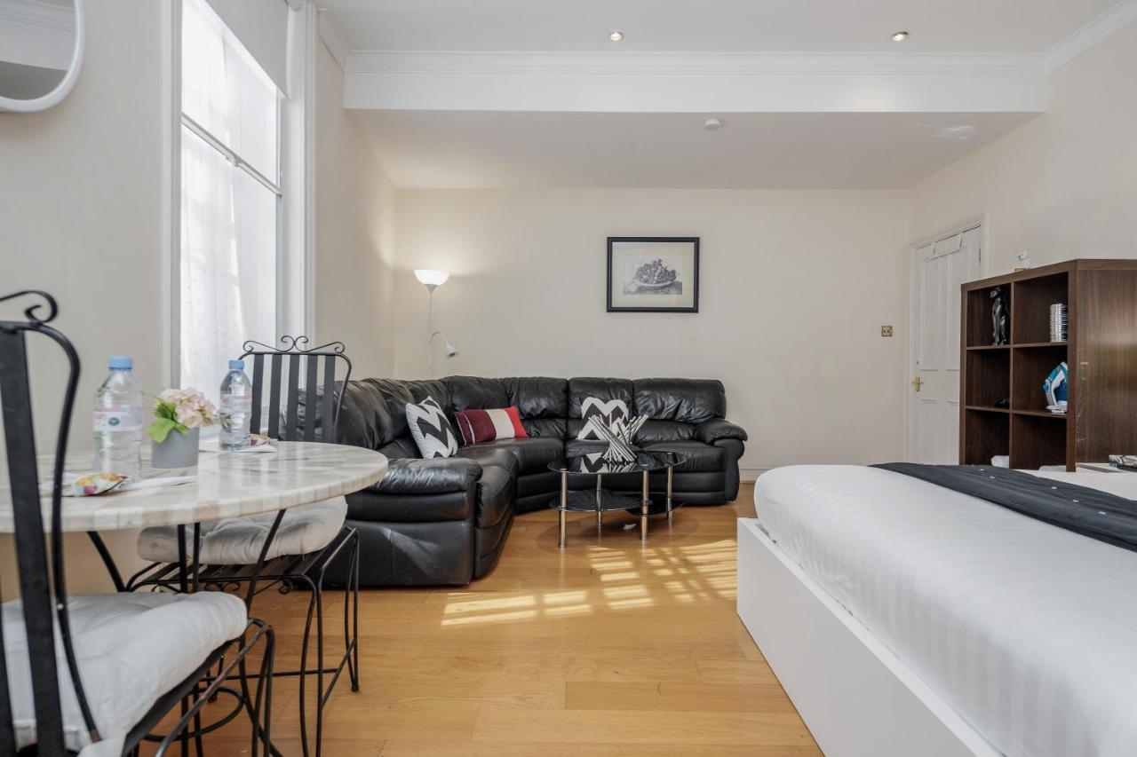 Oxford Street Homestay 런던 외부 사진