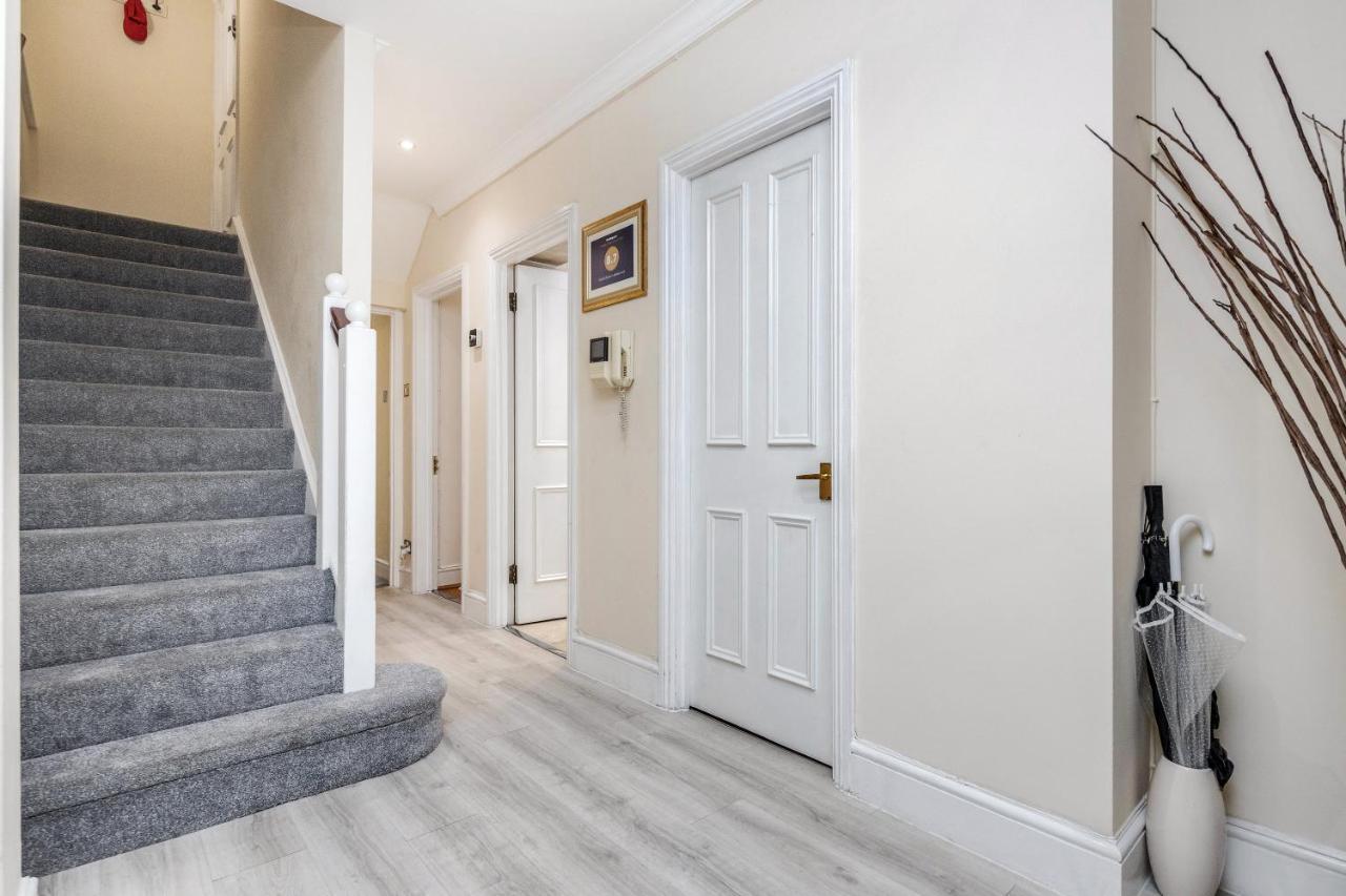 Oxford Street Homestay 런던 외부 사진