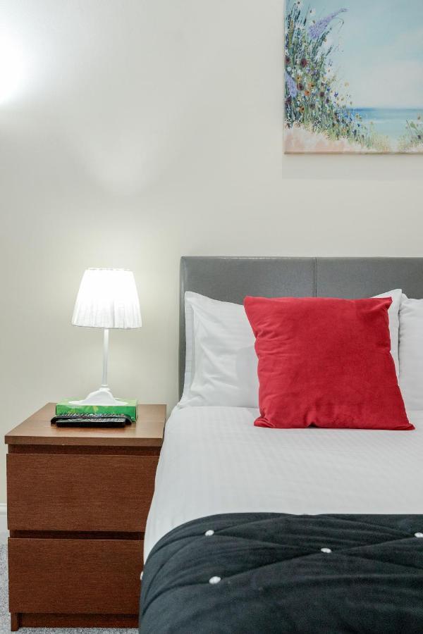 Oxford Street Homestay 런던 외부 사진