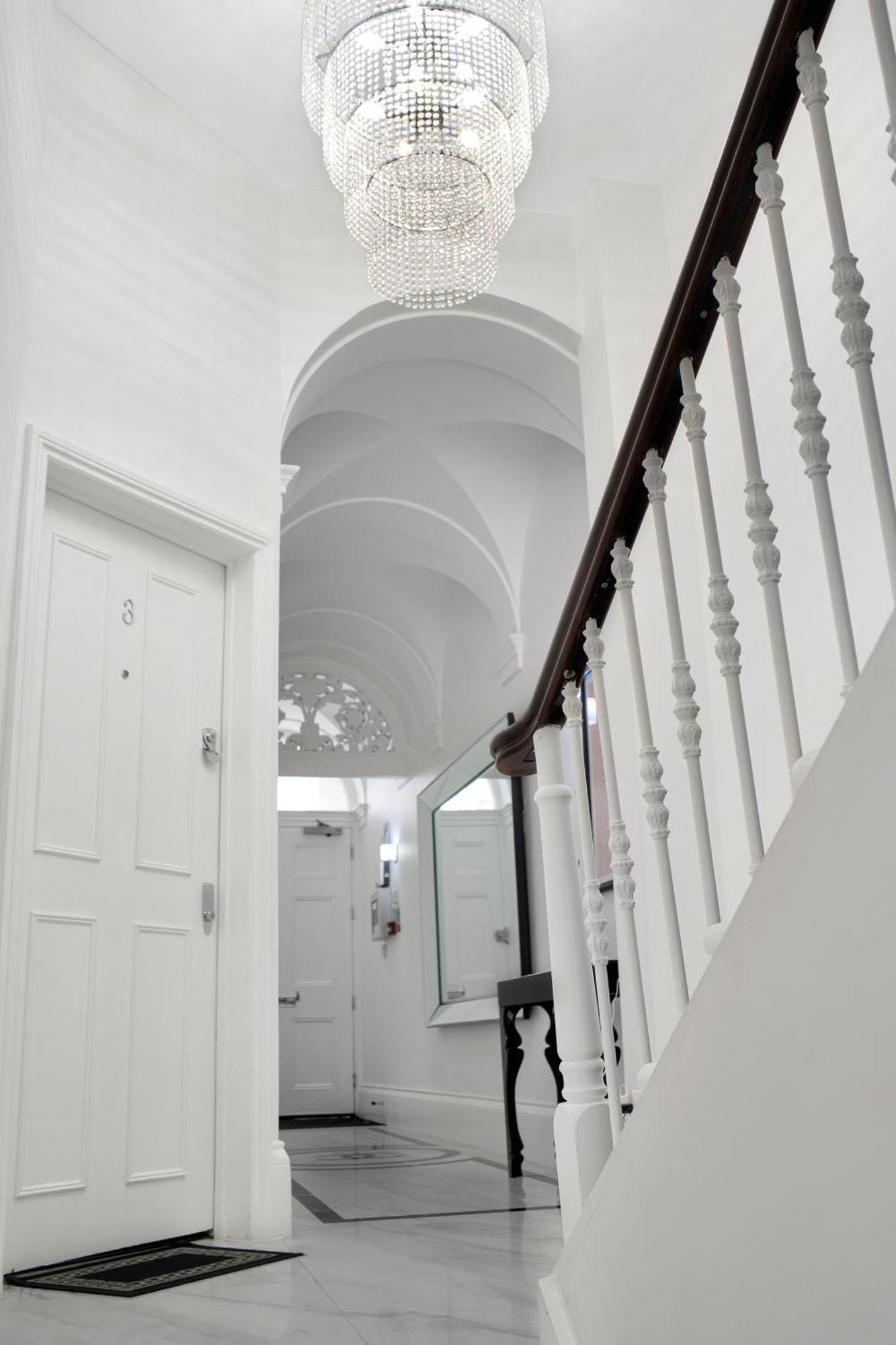 Oxford Street Homestay 런던 외부 사진